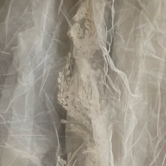 Demidress Wedding dress with Chic off the shoulder Tulle - Picture 7 of 14